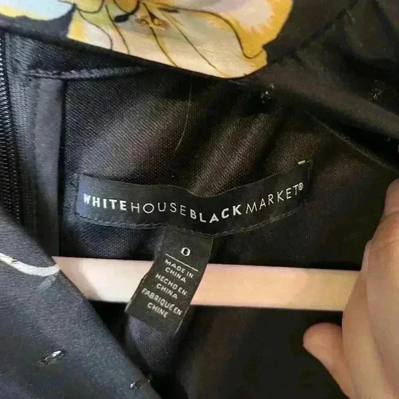 White House Black Market Womens Halter Maxi Dress Floral Keyhole Neck Black Sz 0 - Picture 4 of 4